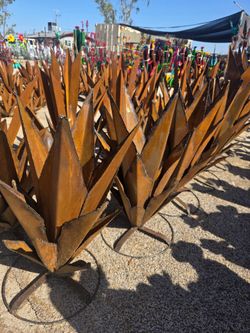 🌵 New Rustic Cactus Collection Is Here
Metal Yard Art🪷Planters