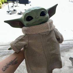 Baby Yoda 
