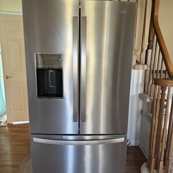 26.8 cu ft Whirlpool Refrigerator