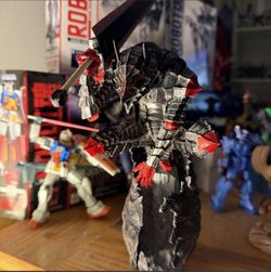 guts black swordsman figure