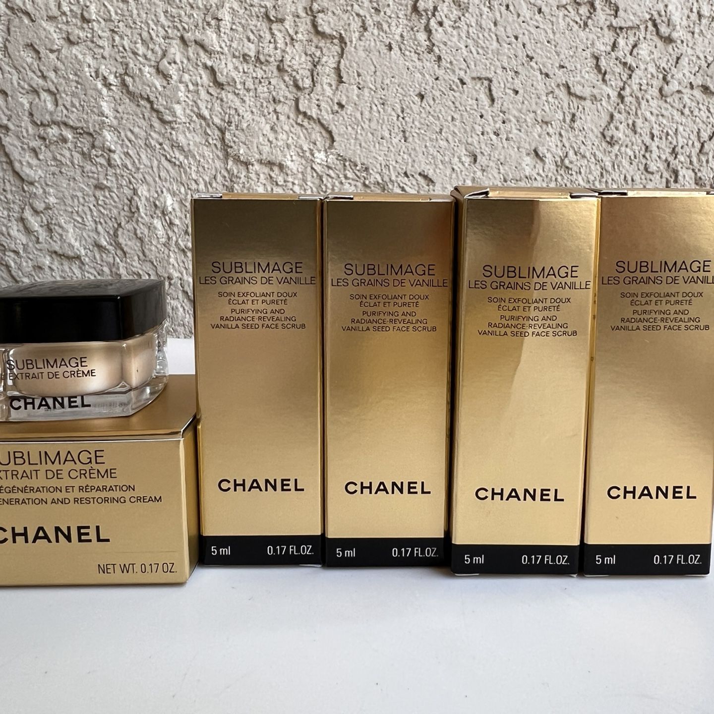 Chanel SUBLIMAGE L'EXTRAIT DE CRÈME 0.17oz + & SUBLIMAGE LES GRAINS DE  VANILLE 0.68oz for Sale in Chino Hills, CA - OfferUp