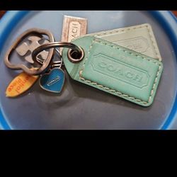 coach tags