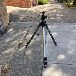 Manfrotto Tripod