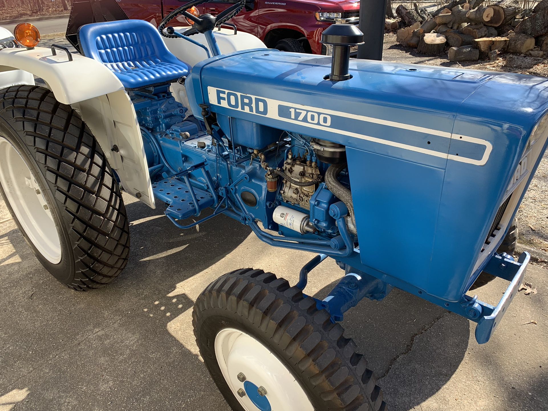 1981 Ford 1711 Tractor 6900 Dollars