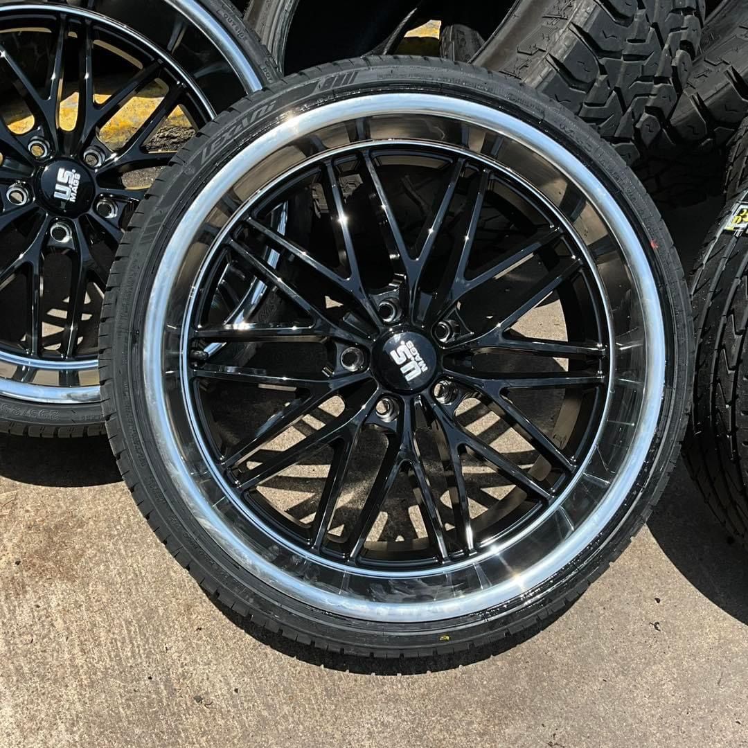 22” Staggered 5x127 Us Mag Wheeels And Tires We Offer120 Days Option