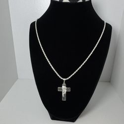 Cadena con dije de cruz de jesus plata 925 