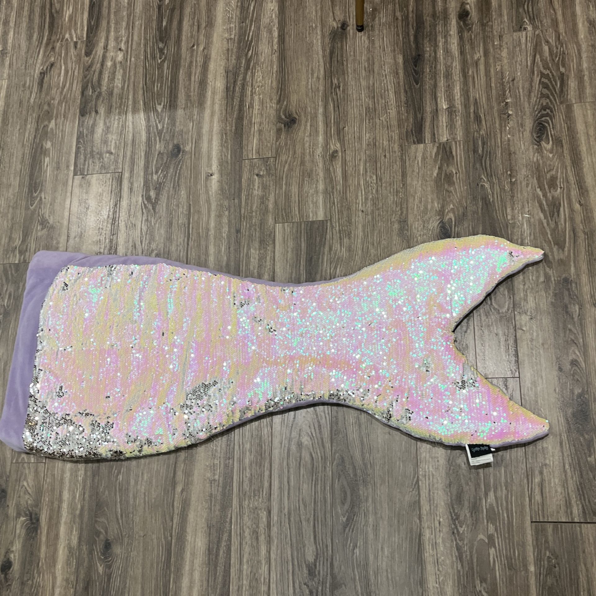 Mermaid Tail Blanket 15$