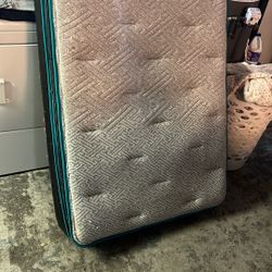 Kids Mattress  Twin Size Pillow Top