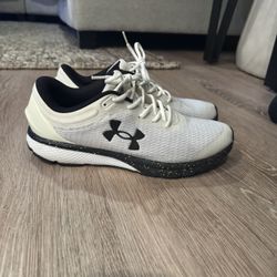Men’s Under Armor Shoes Size 10