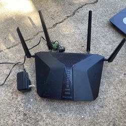 NETGEAR RAX50-100NAS 5400 Mbps 4 Port 1000 Mbps Wireless Router