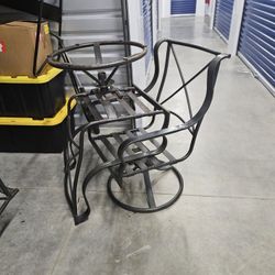 Out Door Table And Chairs