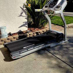 Bowflex Comercial Quality Full Size Treadmill 