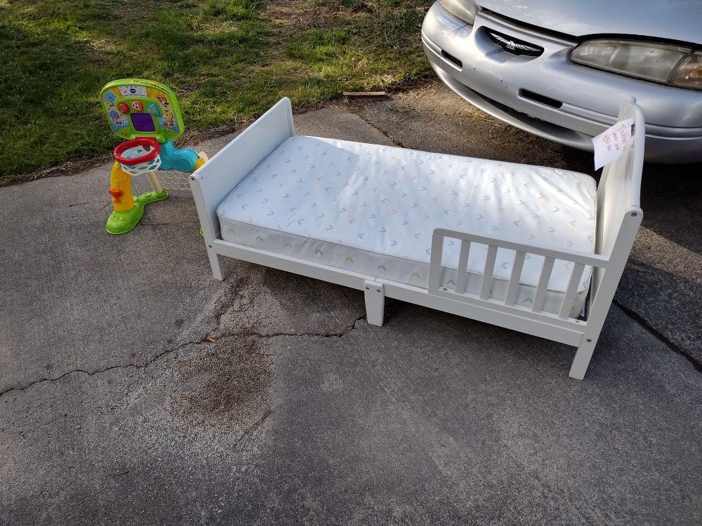 Toddler Bed W/ Mattress 