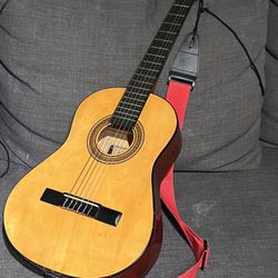 Harmony Classical Vintage Acoustic Guitar w/strap, Case & Book