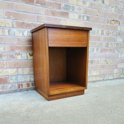 Mid Century Modern Nightstand Vintage 