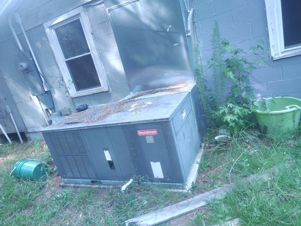 3 Tom AC Unit 