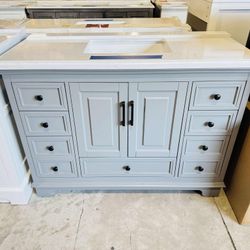 48 in. W x 22 in. D in Gray Single Bath Vanity with Marble Top in White $699 