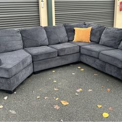 Sectional Couch 