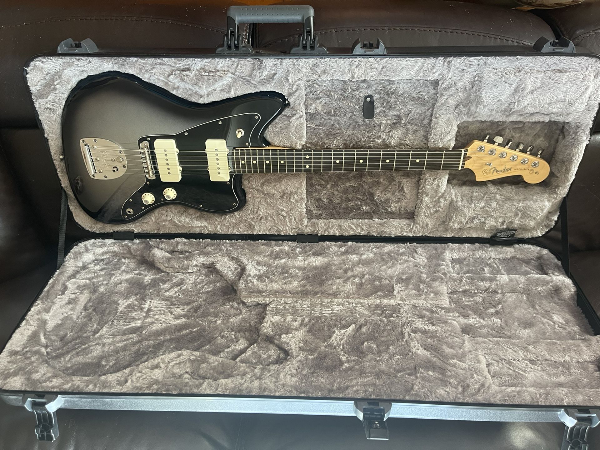 2017 Fender Jazzmaster Professional