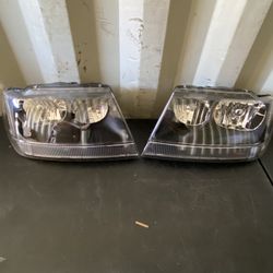 Jeep Grand Cherokee Headlights Year 1(contact info removed)