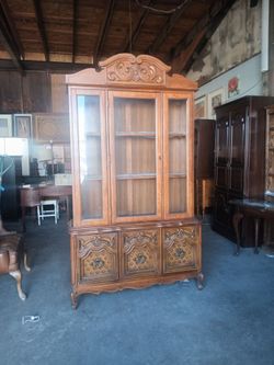 Beautiful hutch