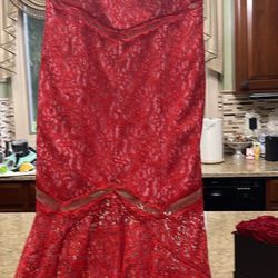 Beautiful Evening Gown, Size X Large New With A Tag