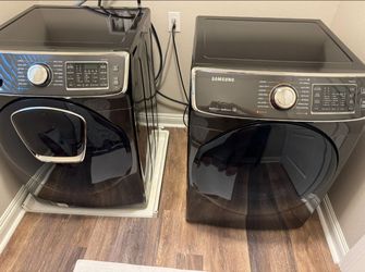 Samsung Front-Load Washer and Dryer Set