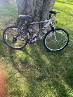 26” Schwinn mountain bike