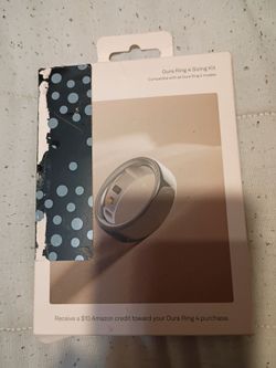 An Oura Ring 4 Sizing Kit Box.