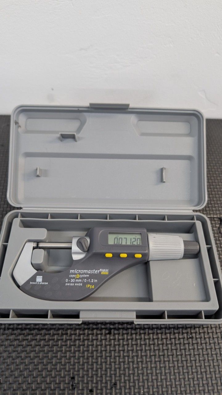TESA BROWN & SHARPE

Outside Micrometer, 0 to 1.2"/0 to 30mm