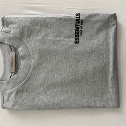 Essential Shirt 