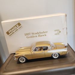 VTG DANBURY Mint 1957 STUDEBAKER GOLDEN HAWK 1:24 Diecast Model w/Original Pkg
