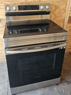 SAMSUNG STAINLESS STEEL GLASSTOP STOVE CONVECTION OVEN......$ 400