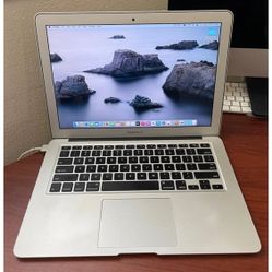 Super Nice Apple Macbook Air 13-inch, Core i7 + New Charger + Costly Apps