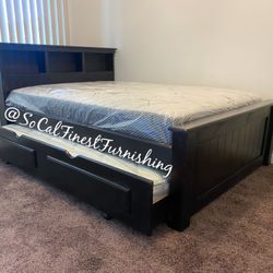 Full Bed And Trundle With Mattresses 