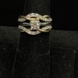 14/10K Two tone Gold Princess cut natural  diamond ring size 5-3/4 approx 1-1/2 ctdw no trds  Tacoma