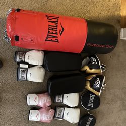 Punching Bag/3 Pair Of Gloves/ 2 Pair Of Pads/HEADGEAR 