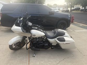 2022 Harley Davidson road glide special
