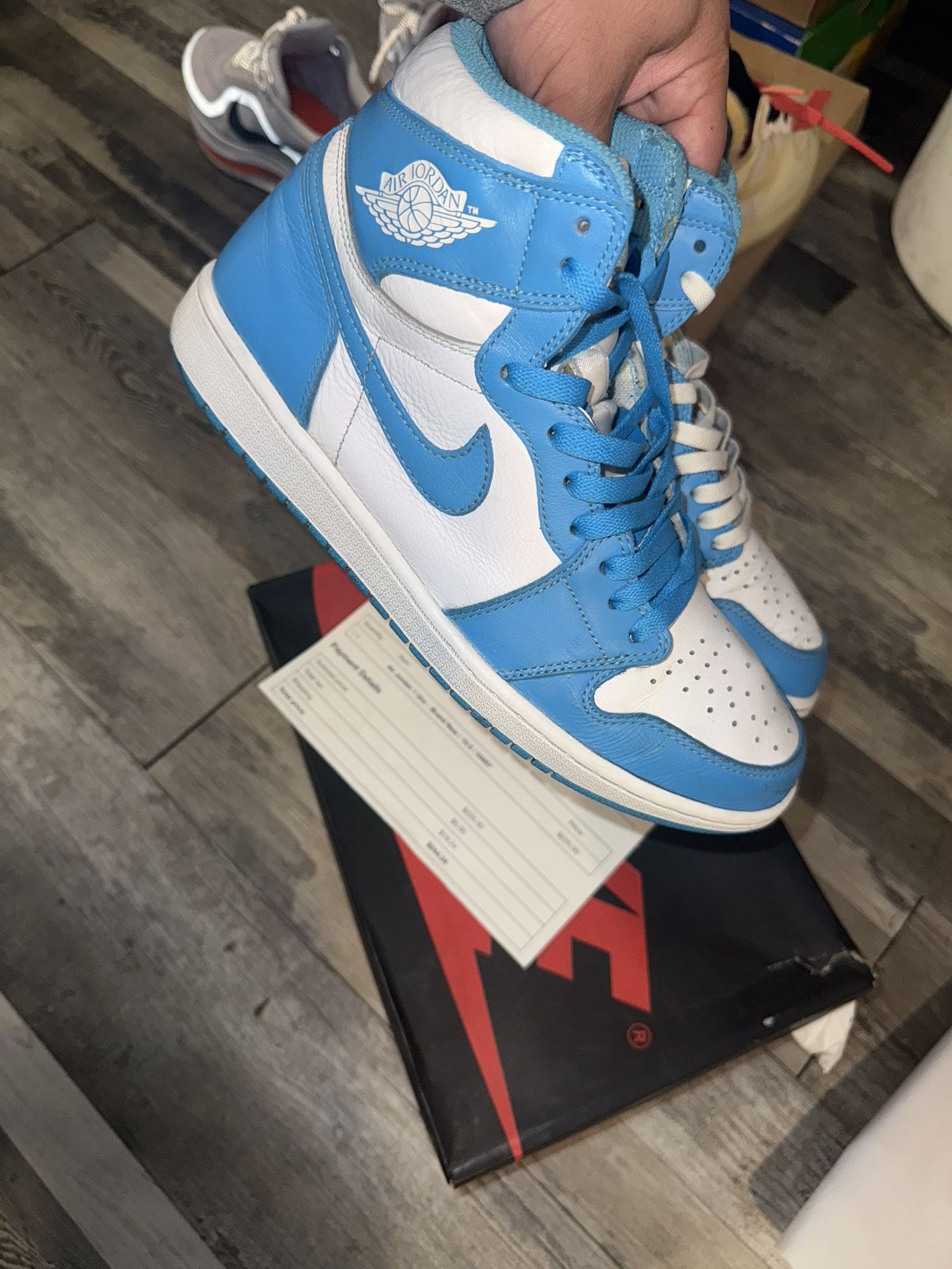 (2015) Jordan 1 UNC Size 10.5