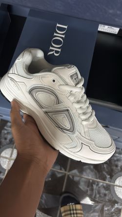 Christian Dior B30