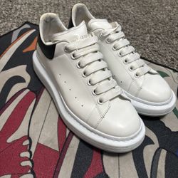 Black & White Alexander McQueen Sneaker