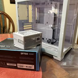 Lian Li O11d Mini And Lian Li SP750W 80+ Gold