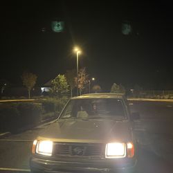 2000 Nissan Frontier’s 