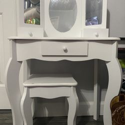 Kids Vanity 