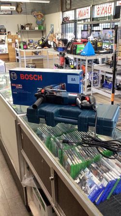 Bosch hammer drill (BRAND NEW)