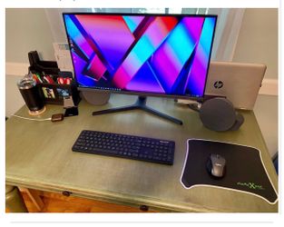 Samsung 4K MONITOR 28”
