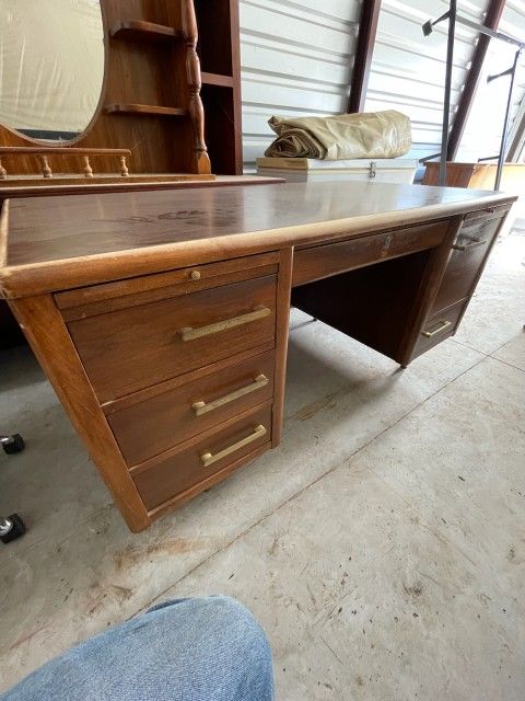 Desk