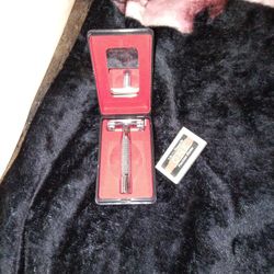 ONE Micro Touch Razor 