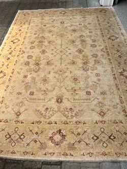 Beautiful wool area rug