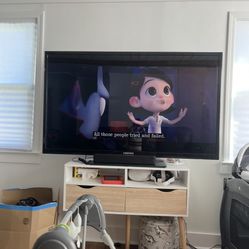 75 inch TV / TV STAND 